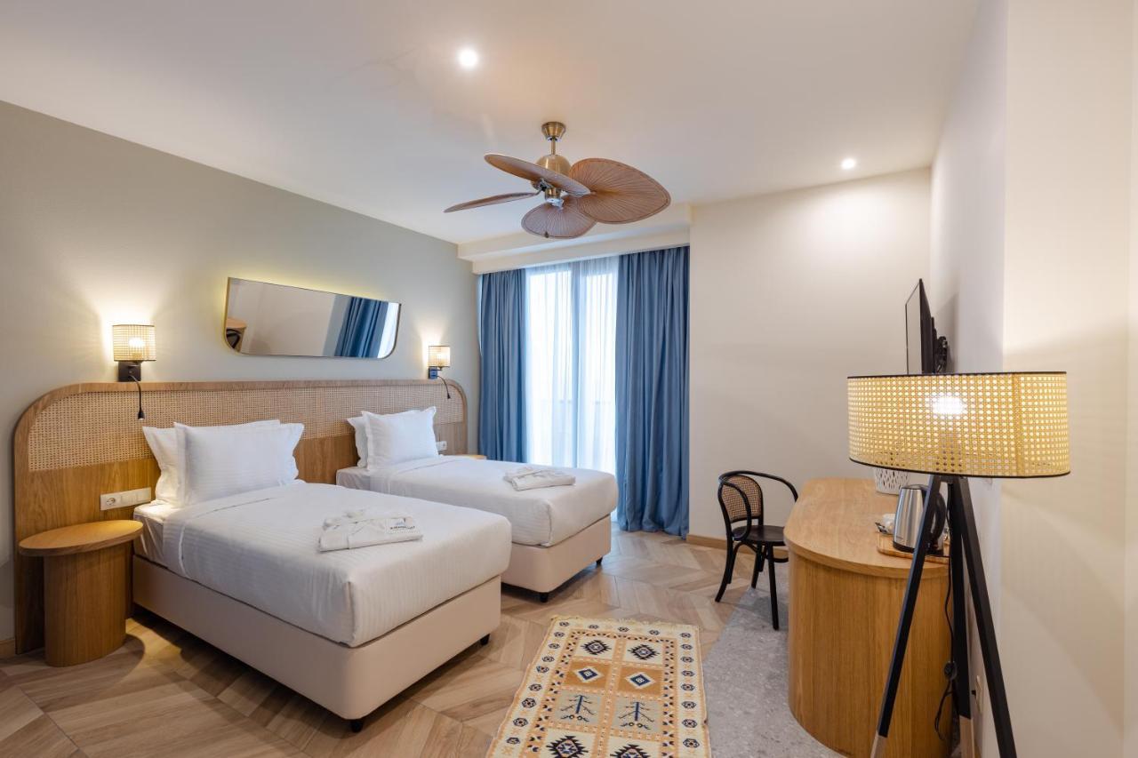 Miramar Luxury Residences Batumi Exterior foto Deluxe room