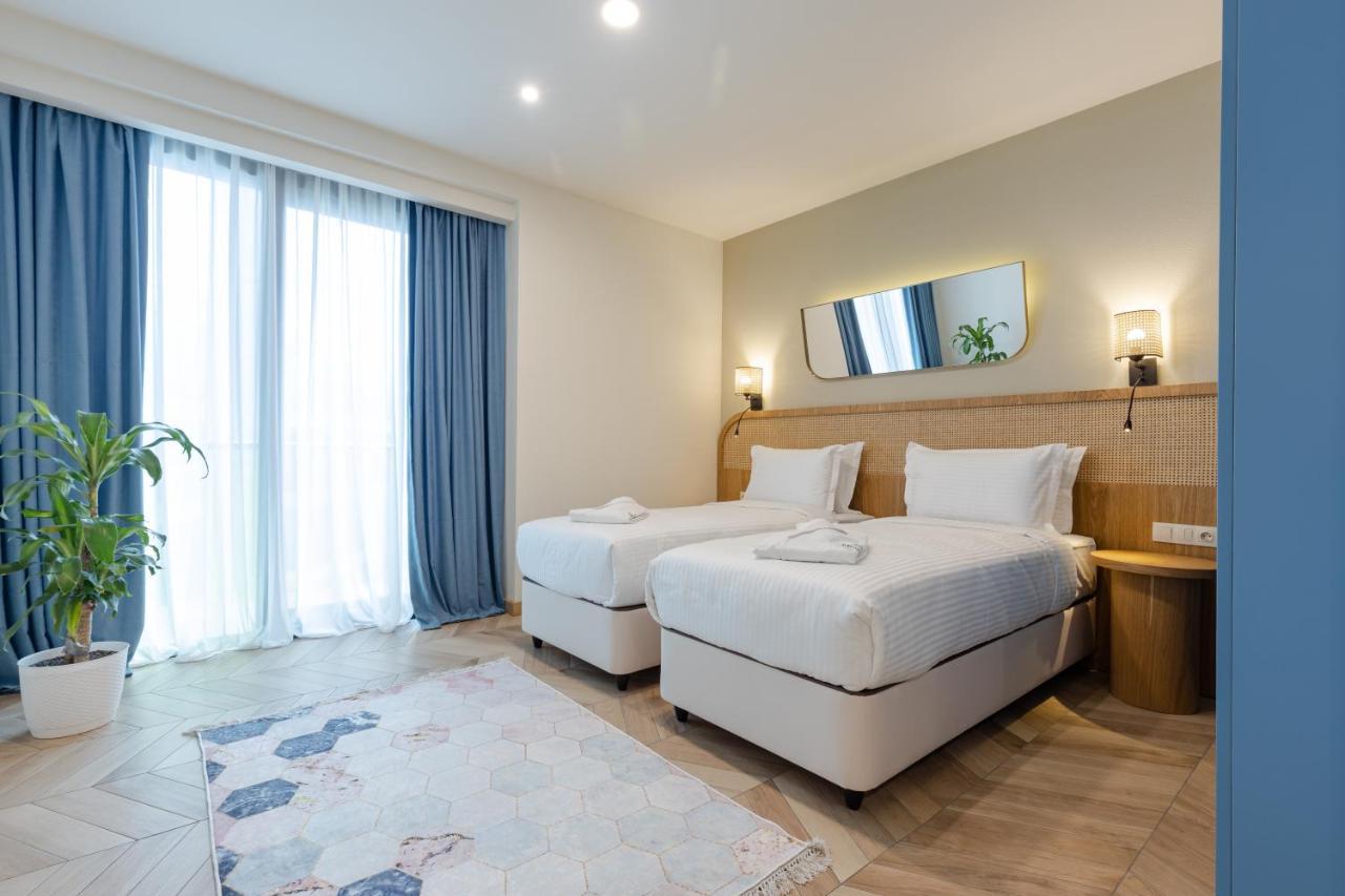 Miramar Luxury Residences Batumi Exterior foto Deluxe Room