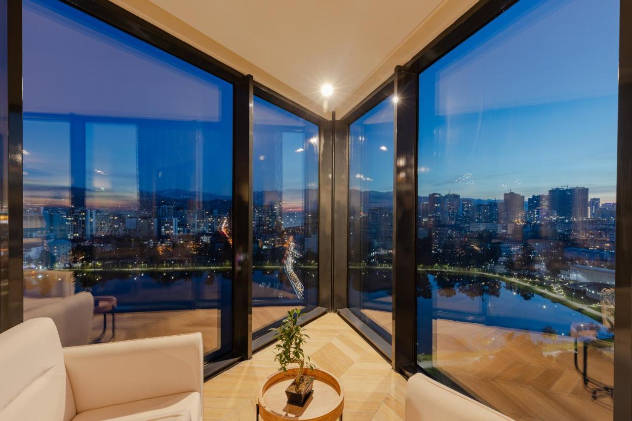 Miramar Luxury Residences Batumi Exterior foto View from a typical apartment
